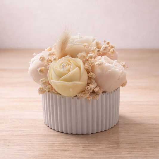 Πορσελάνινη με Τριαντάφυλλα απο Κερί