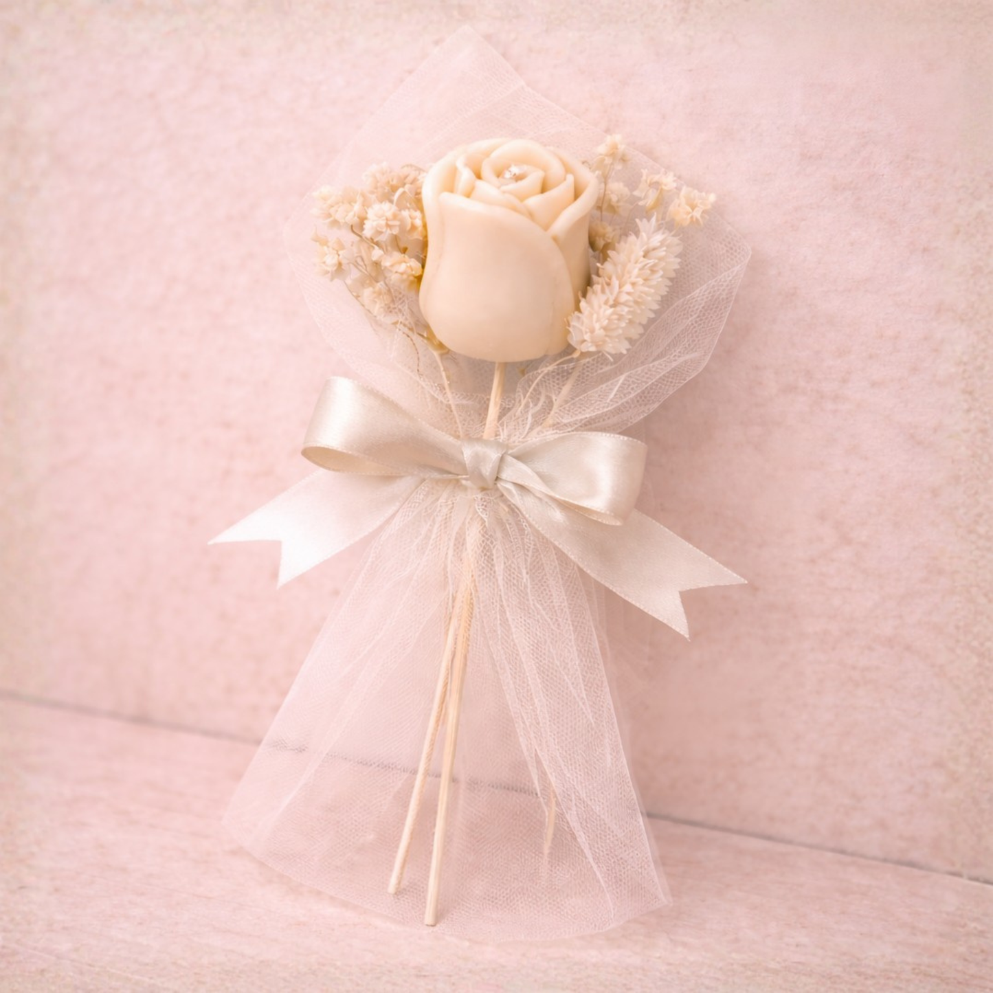 Μπομπονιέρα Γάμου Κερί Τριαντάφυλλο σε Τούλι
