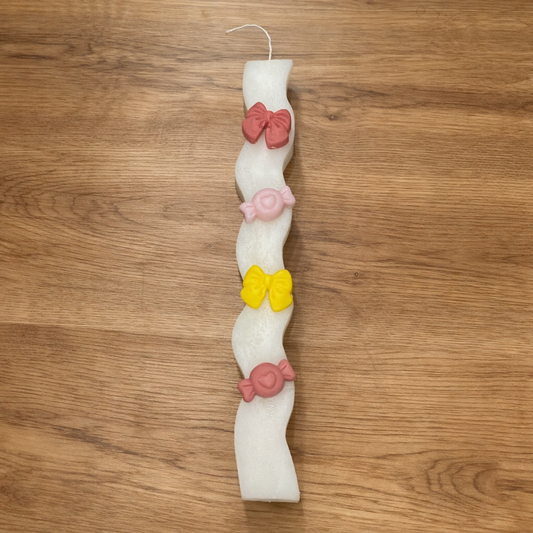 Παιδική Πασχαλινή Λαμπάδα με Φιόγκους & Καραμέλες