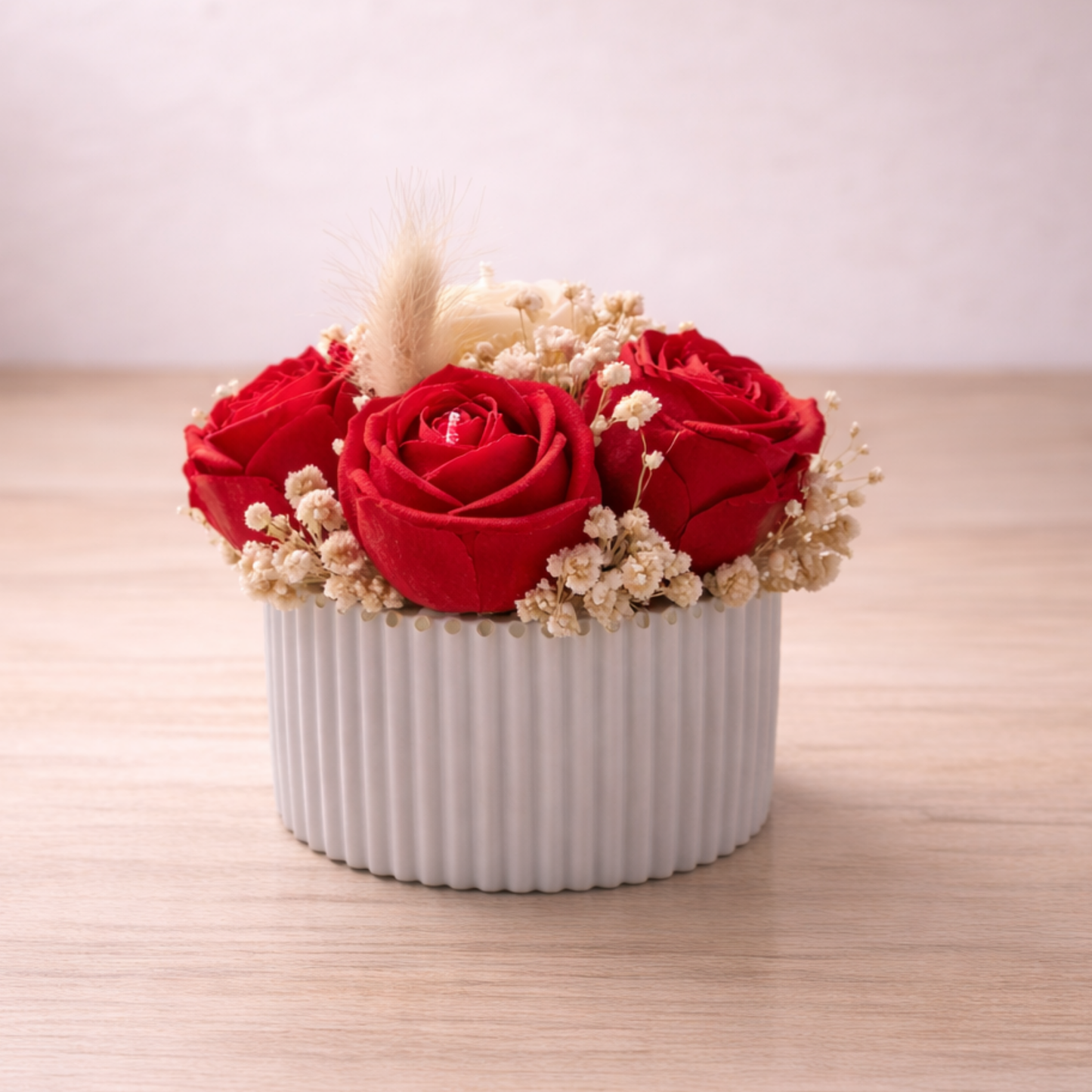 Πορσελάνινη με Τριαντάφυλλα απο Κερί